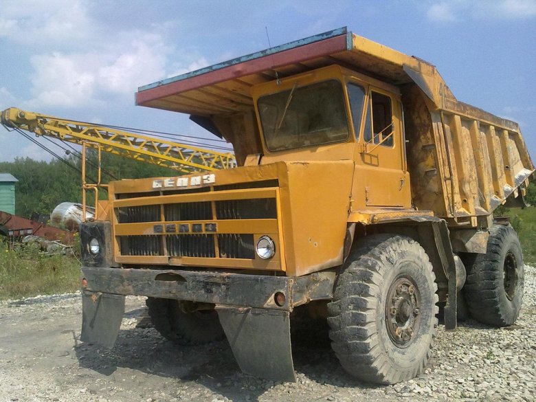 Карьерный самосвал БЕЛАЗ-7540в