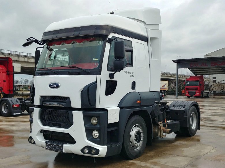 Форд карго тягач