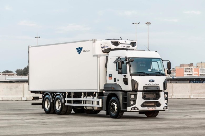 Грузовой Ford Cargo 2533