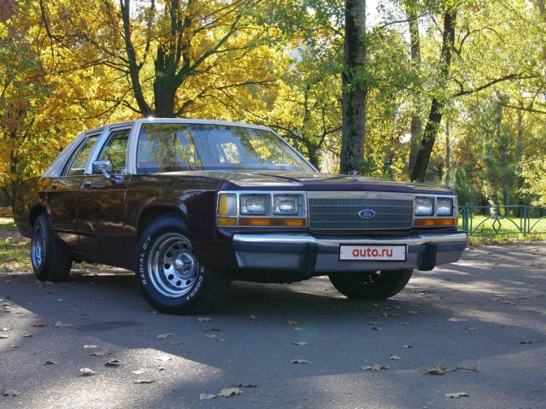 Ford Ltd Crown Victoria 1983