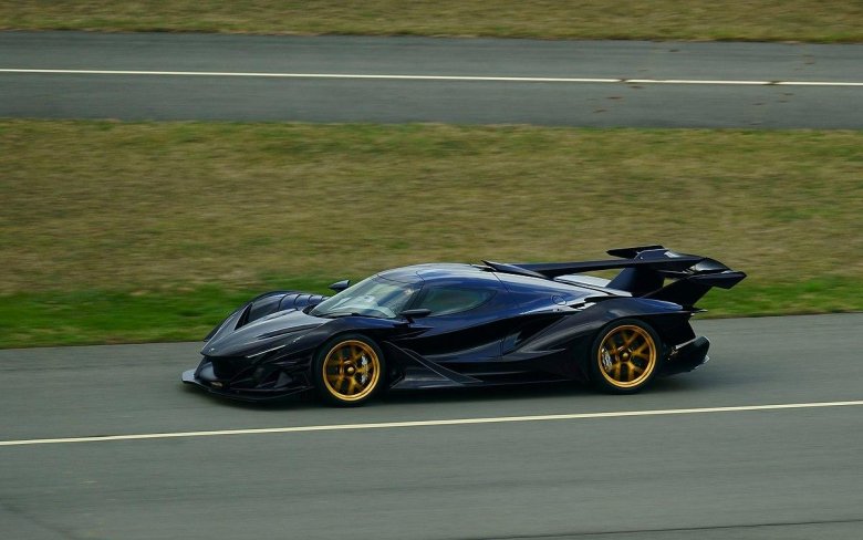 Apollo intensa emozione автомобиль