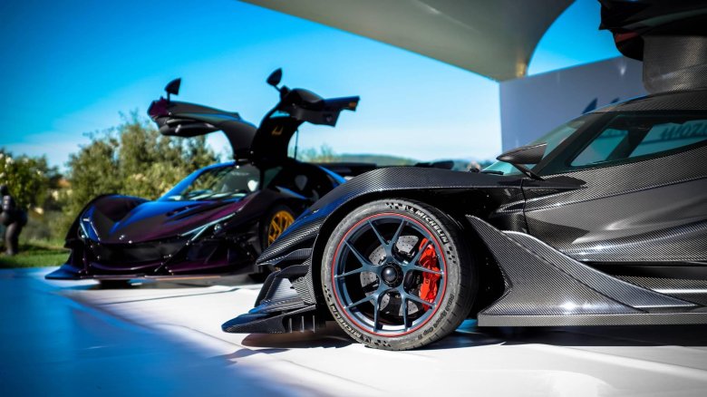 Гиперкар Apollo intensa