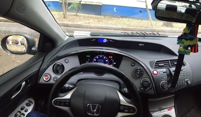 Приборная панель Honda Civic 8
