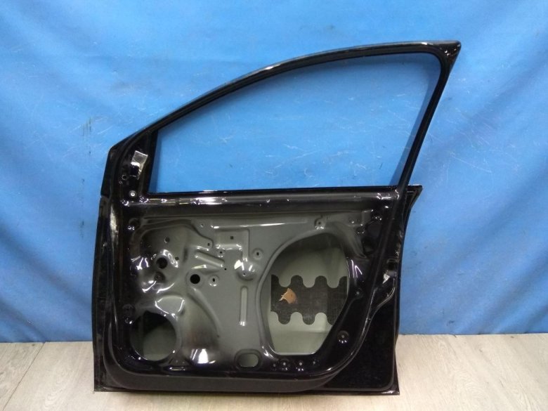 Дверь Фольксваген поло седан передняя