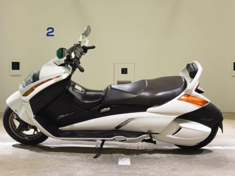 Автомобиль