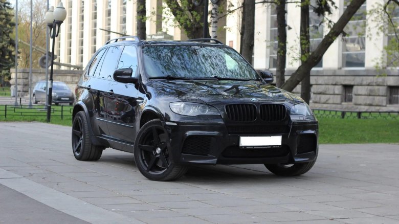 BMW x5m e70 Black
