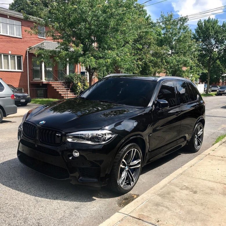 BMW x5 черный тонированный