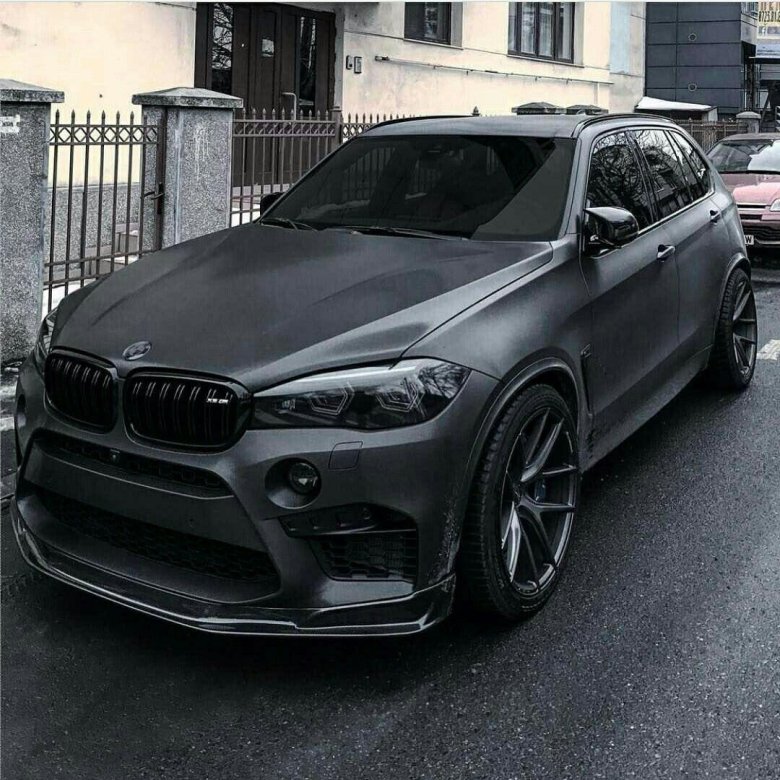 BMW x5m черный
