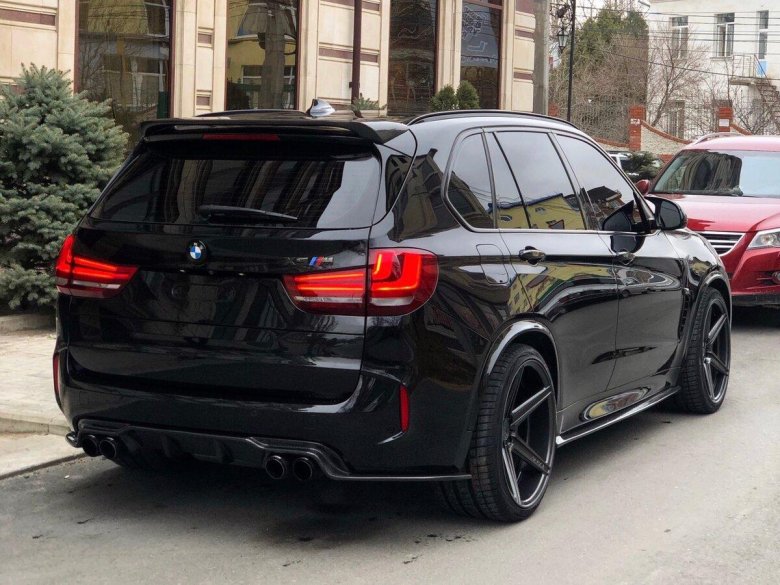 BMW x5m f85 Black