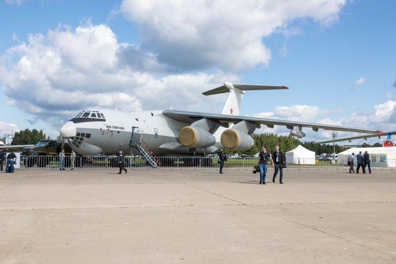 Ил-76 аэродром Чкаловский