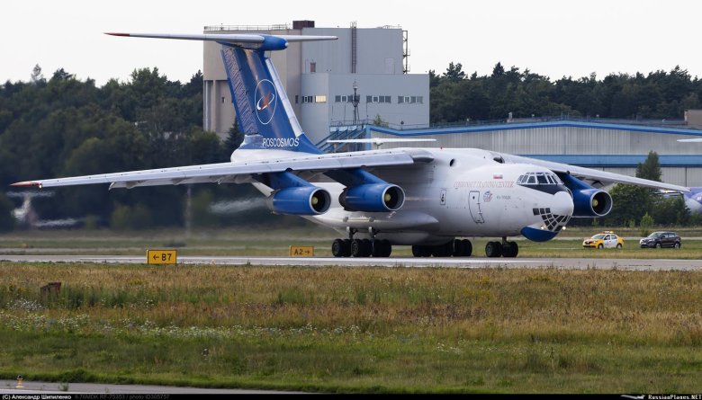 Самолёт ил-76 фото