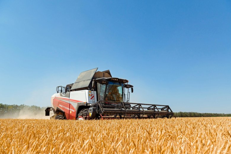 Зерноуборочный комбайн RSM 161