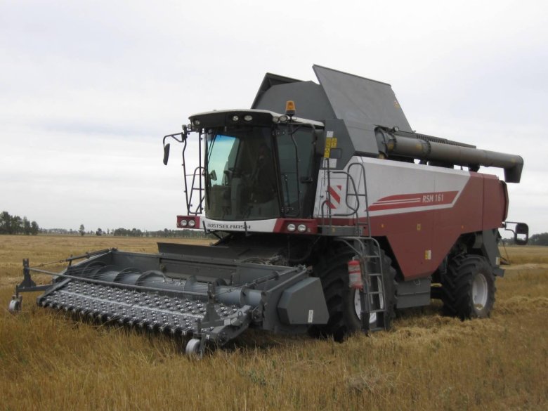 Зерноуборочный комбайн РСМ 161