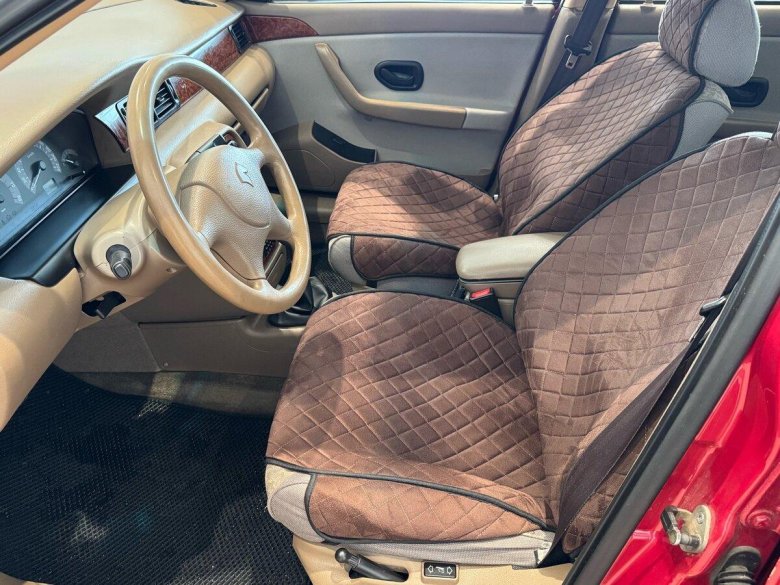 Внутри автомобиля