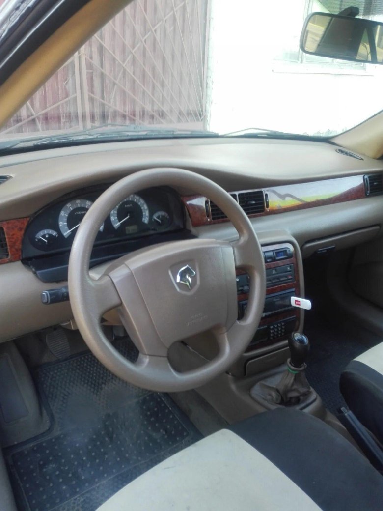 Iran Khodro Samand салон