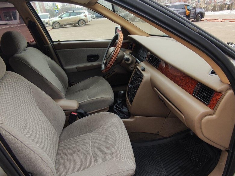 Внутри автомобиля