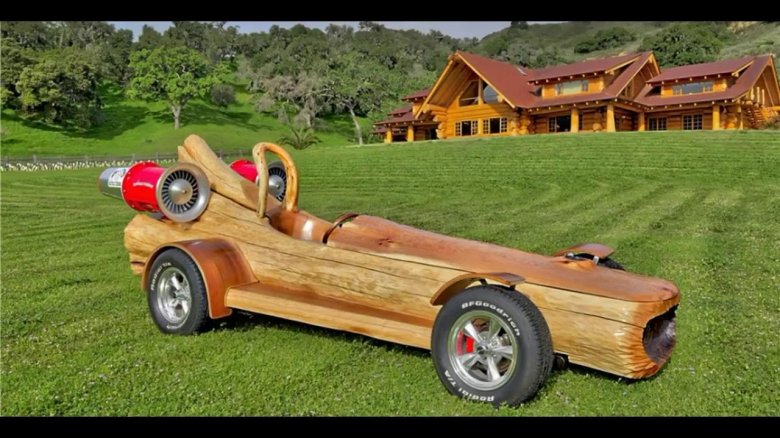 Автомобиль из дерева