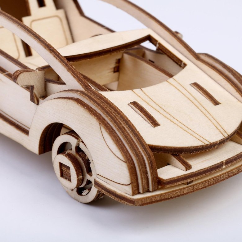 Деревянный конструктор машина