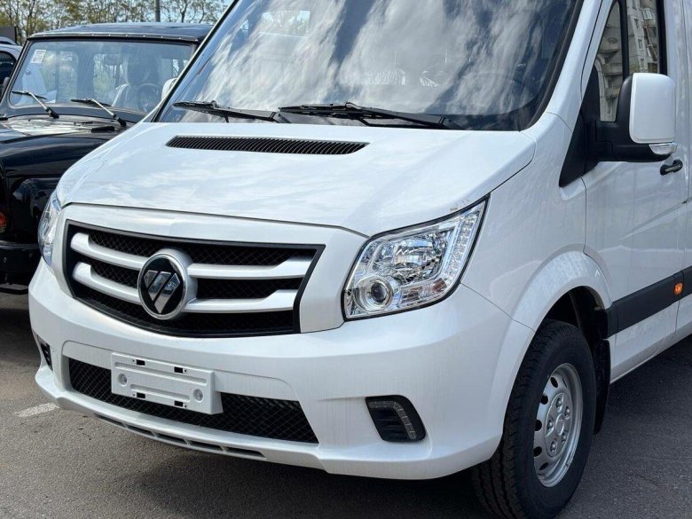 Hyundai starex (h-1) ii