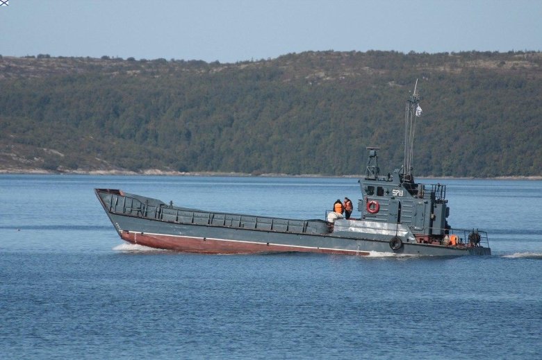 Баржа танковоз