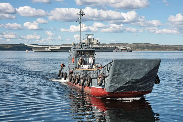 Десантный катер 1176