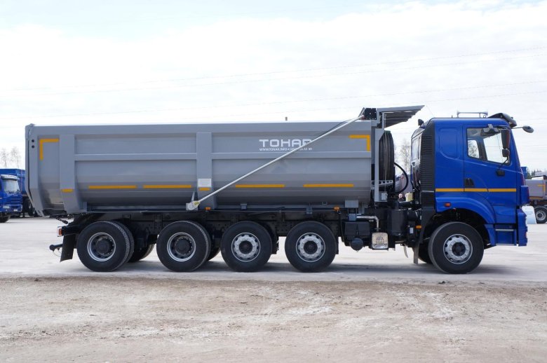 Грузовик Тонар самосвал