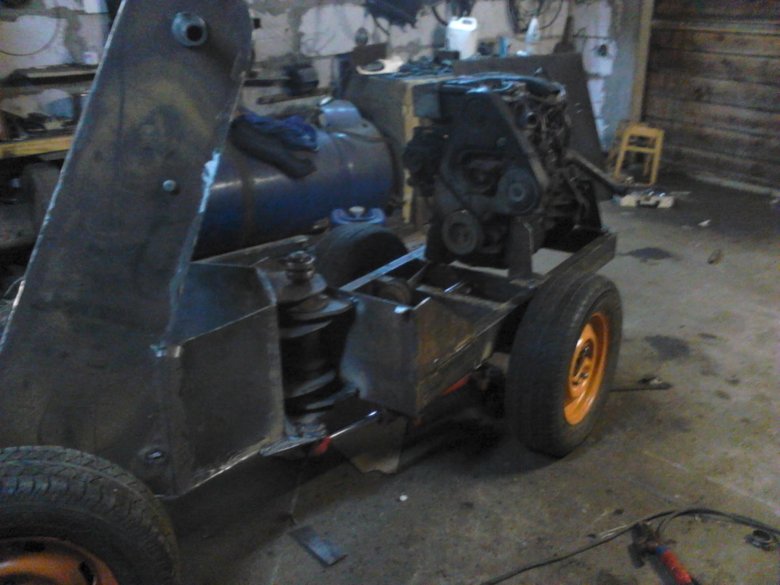 Мини погрузчик переломка 4х4