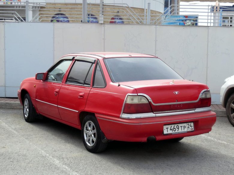 Daewoo Nexia cielo