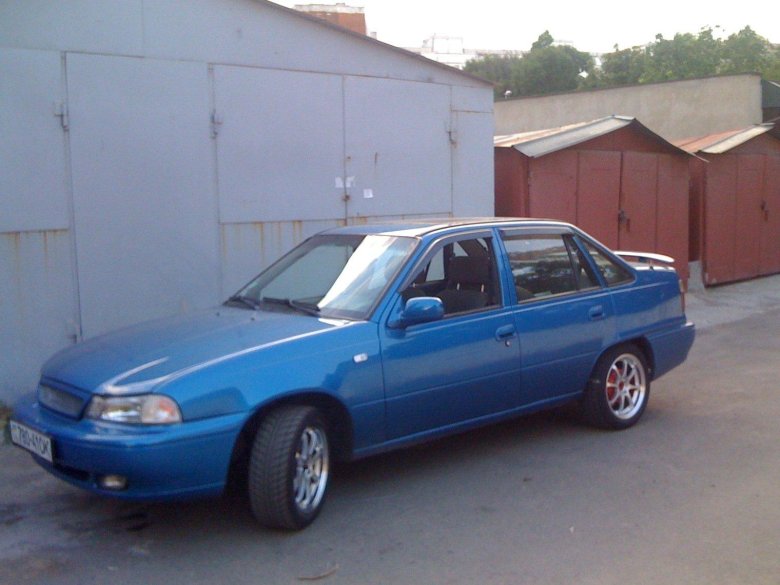 Даево Сиело 1994 седан