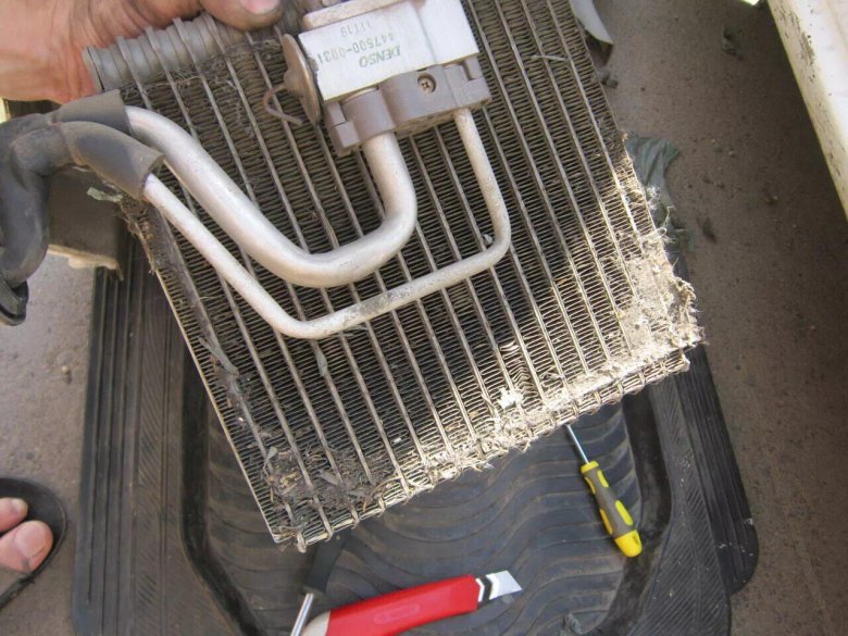 Радиатор испарителя кондиционера Лада Гранта