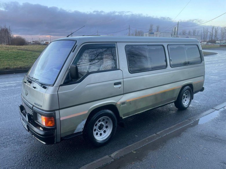 Mitsubishi delica iii
