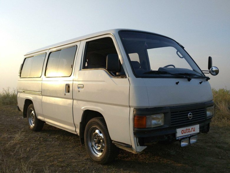 Ниссан Урван фото