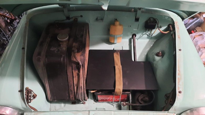 Внутри автомобиля