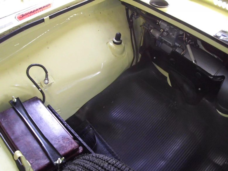 Внутри автомобиля