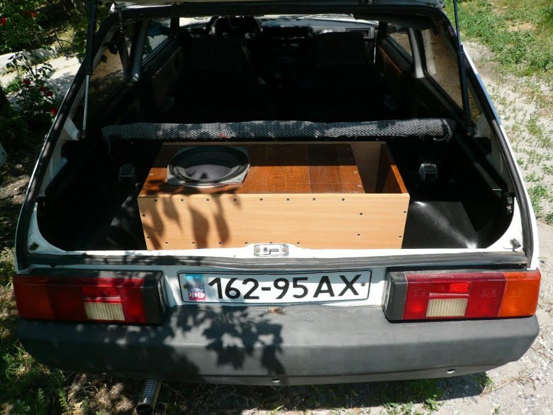 ЗАЗ-1102 Таврия багажник