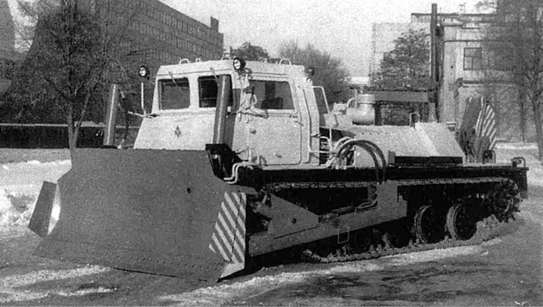 МТТ гусеничный тягач