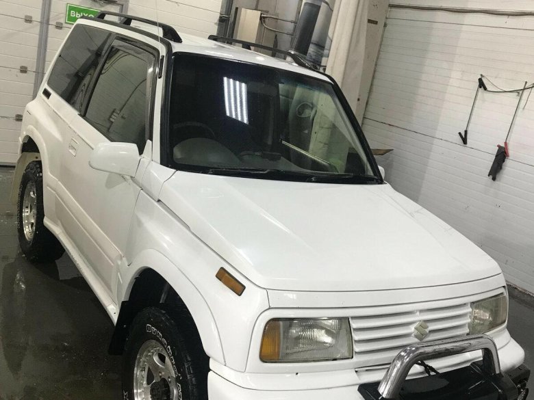 Сузуки эскудо белый 1997