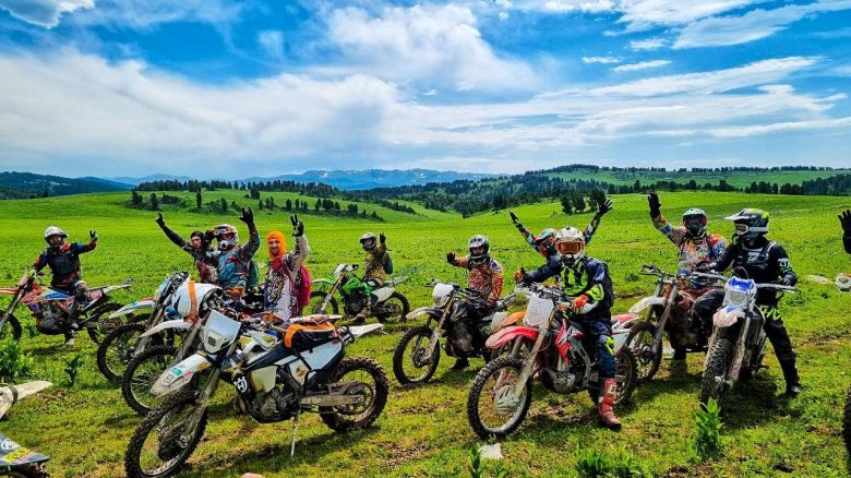 Тур-эндуро мотоцикл