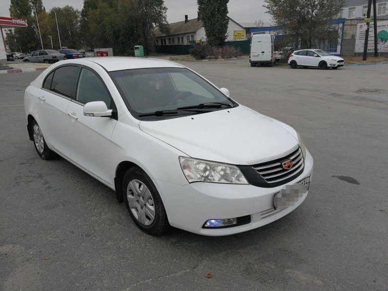 Geely Emgrand ec7 белая