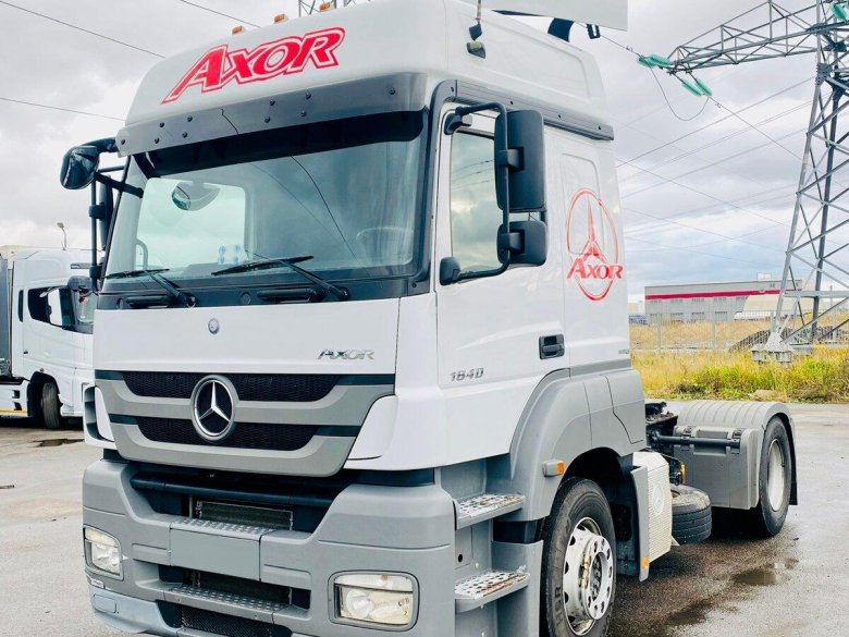 Мерседес Аксор 2018