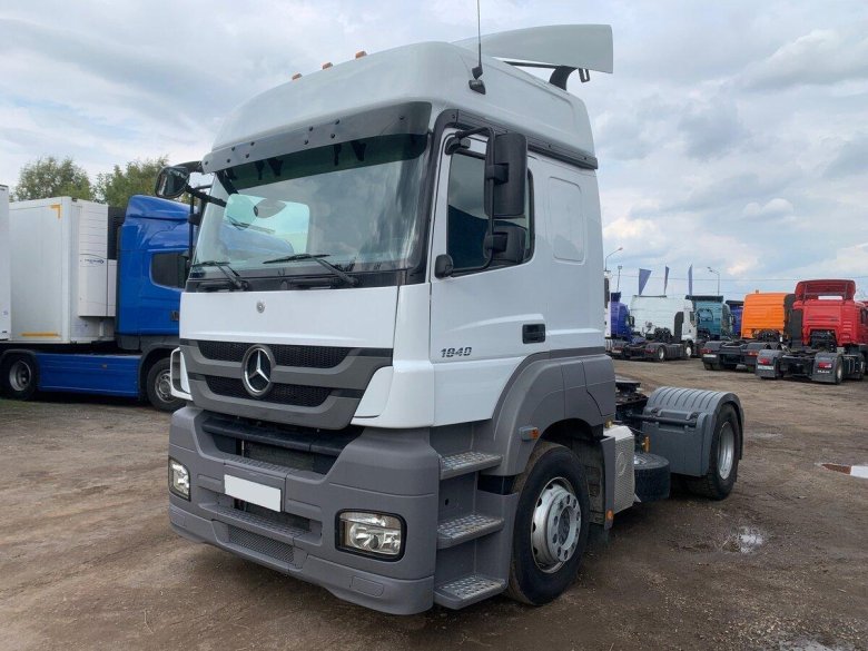 Мерседес Аксор 2018 года фото