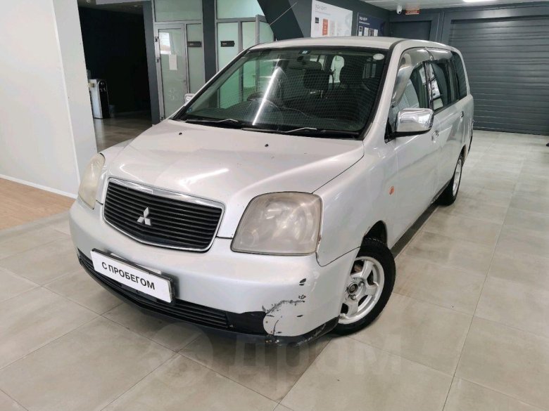 Митсубиси Дион 2002