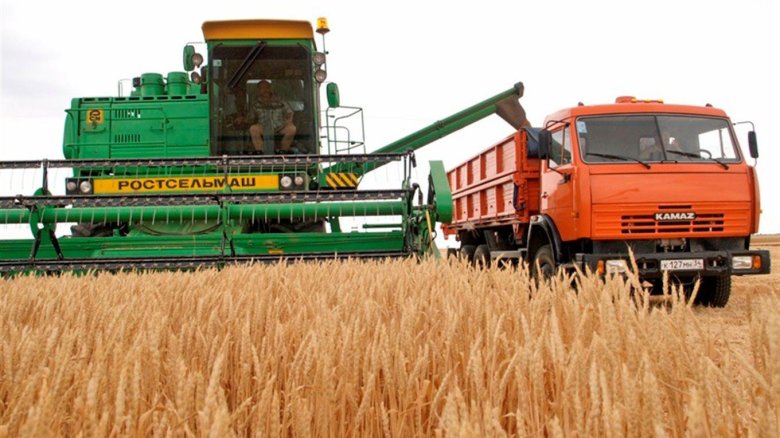 Комбайн Ростсельмаш Дон 1500
