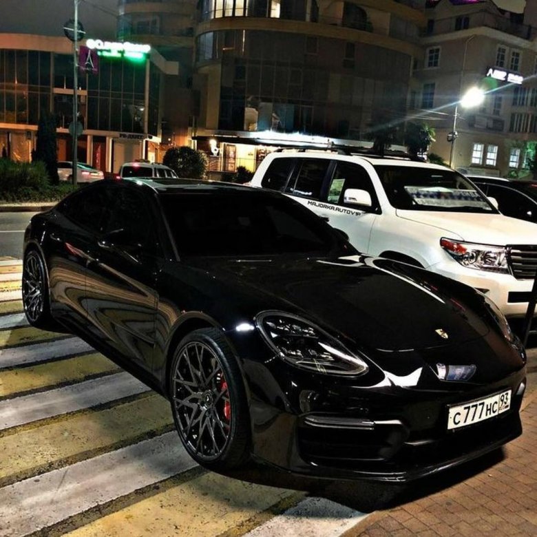 Порше Панамера