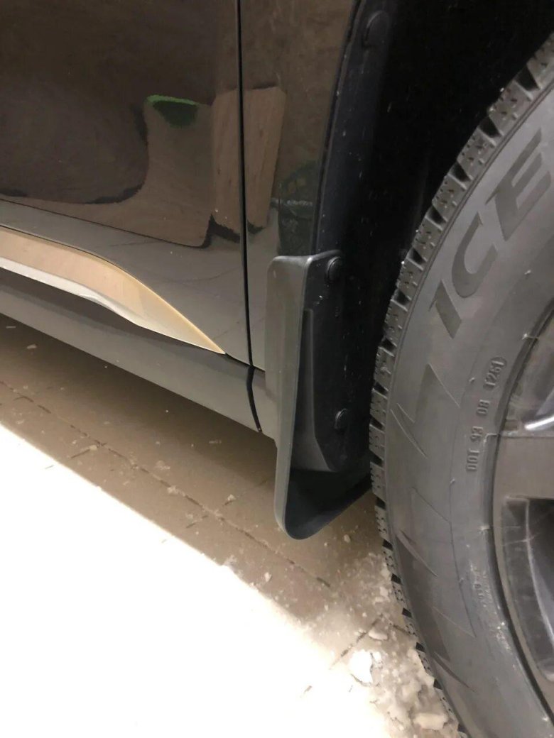 Брызговики передние lx470