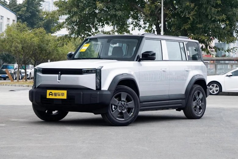 Электрический внедорожник