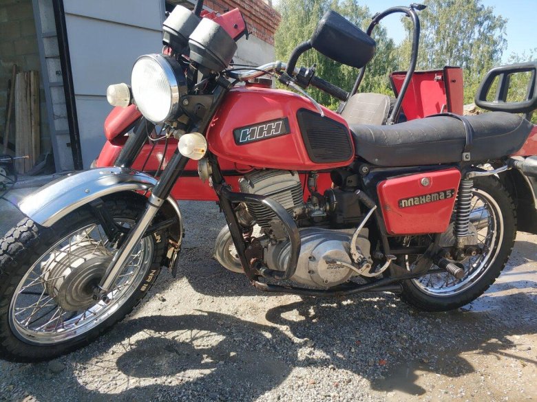 Мотоцикл иж планета 5