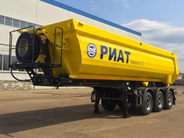 Полуприцеп самосвальный РИАТ 924900-133 half-Pipe