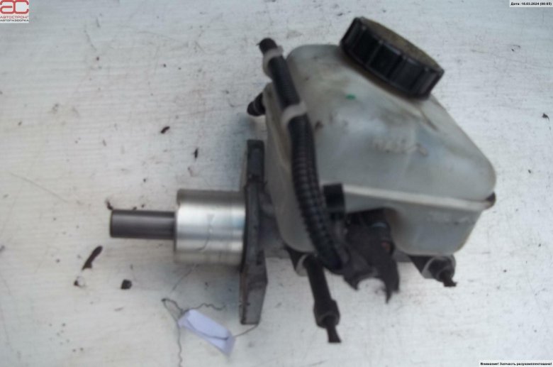 Главный тормозной цилиндр Опель Вектра б 2001