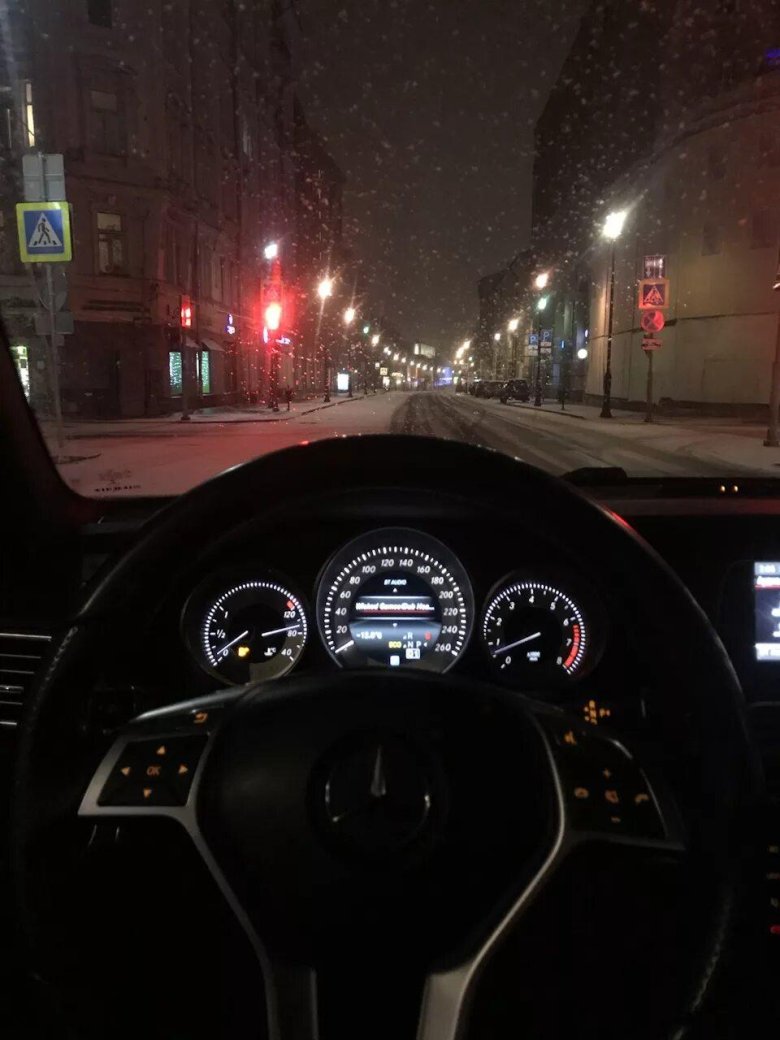 Mercedes Benz w204 салон ночь